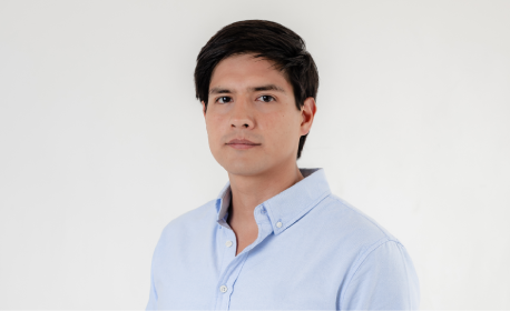 Egresado de Economía de la UP fortalece su proyección global con MBA en HEC París y doble titulación en Tufts University
