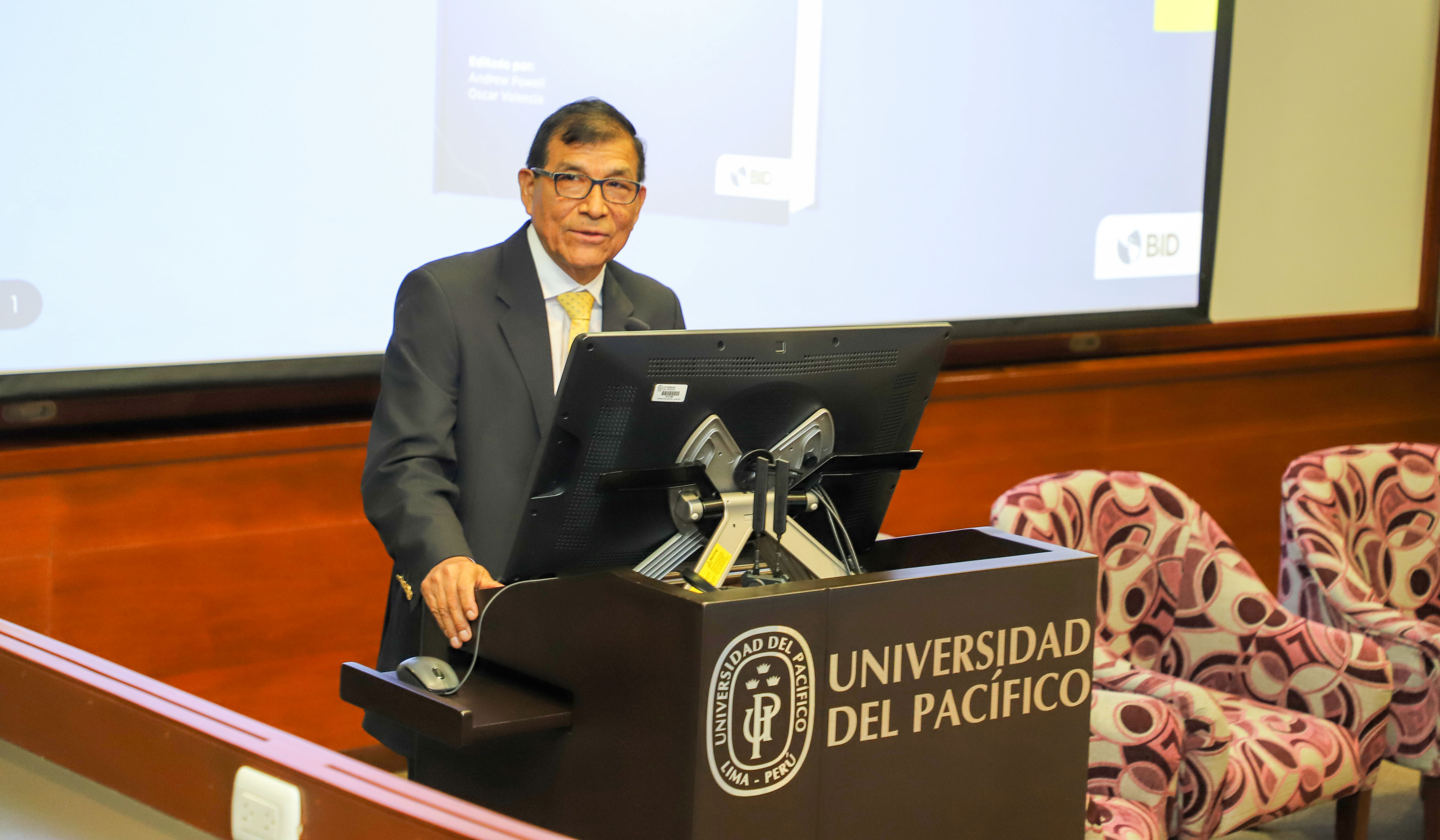 Juan Pichihua Serna viceministro de Economía del Perú.JPG