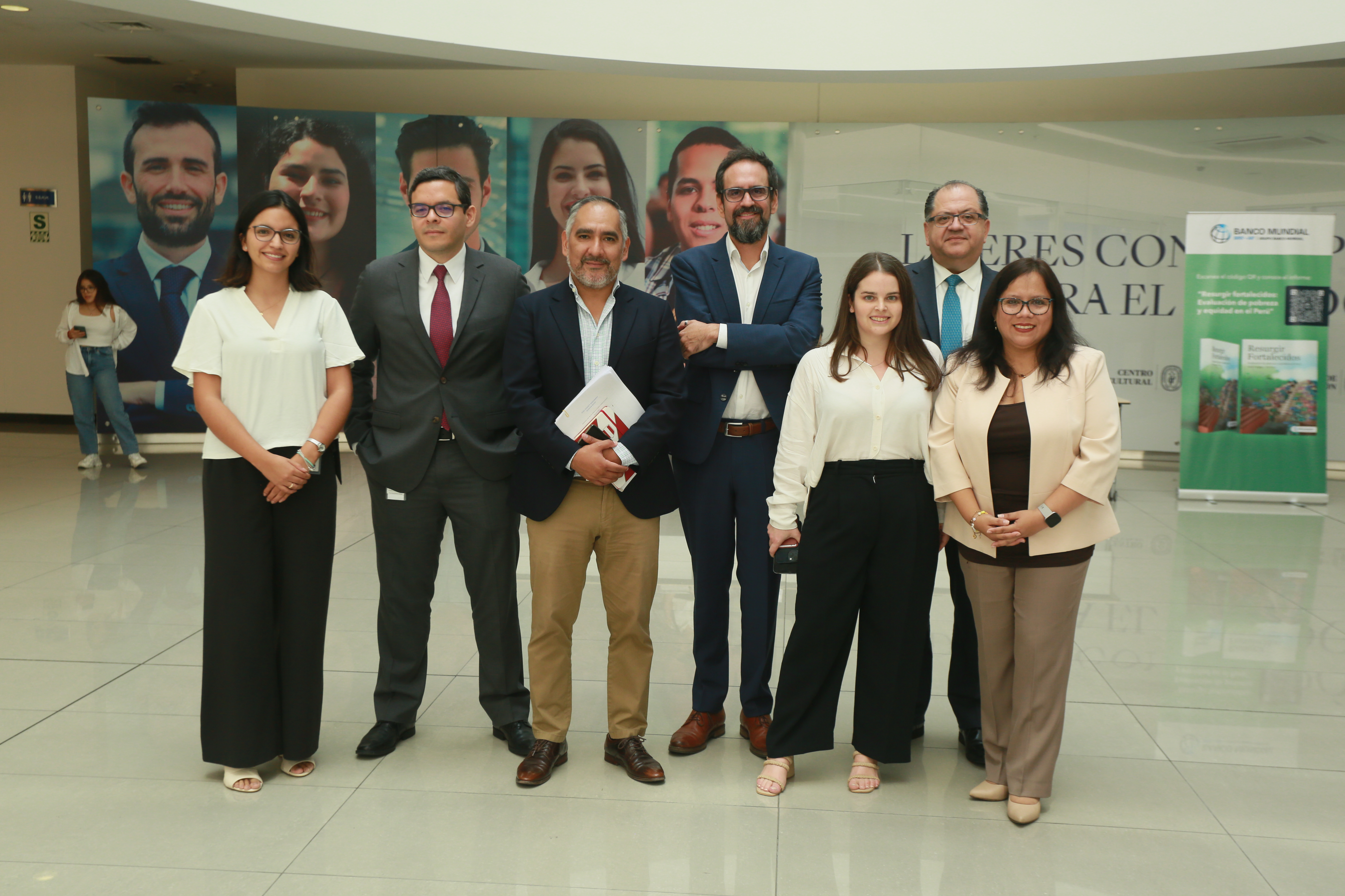 Presentación informe Banco Mundial (2).JPG