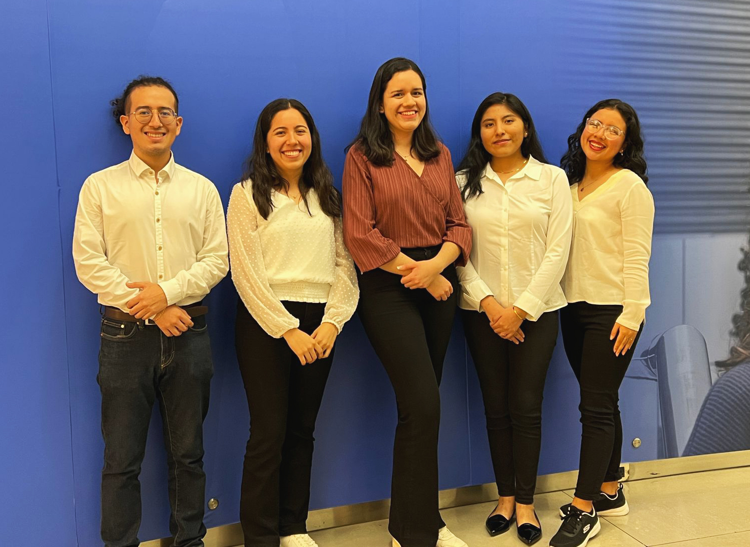 Rodrigo Villegas Chavez, Carolina Díaz Hernani, Gianela Linares Delgado, Gabriela Medina Saldaña y Mariana Moyano.jpg