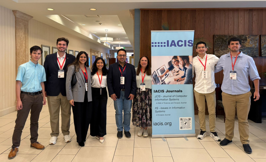 Universidad del Pacífico Delegation stands out at the IACIS 2025 International Conference in Florida